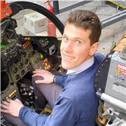 Laureato e formatore STEM, offro supporto allo studio di materie scientifiche.